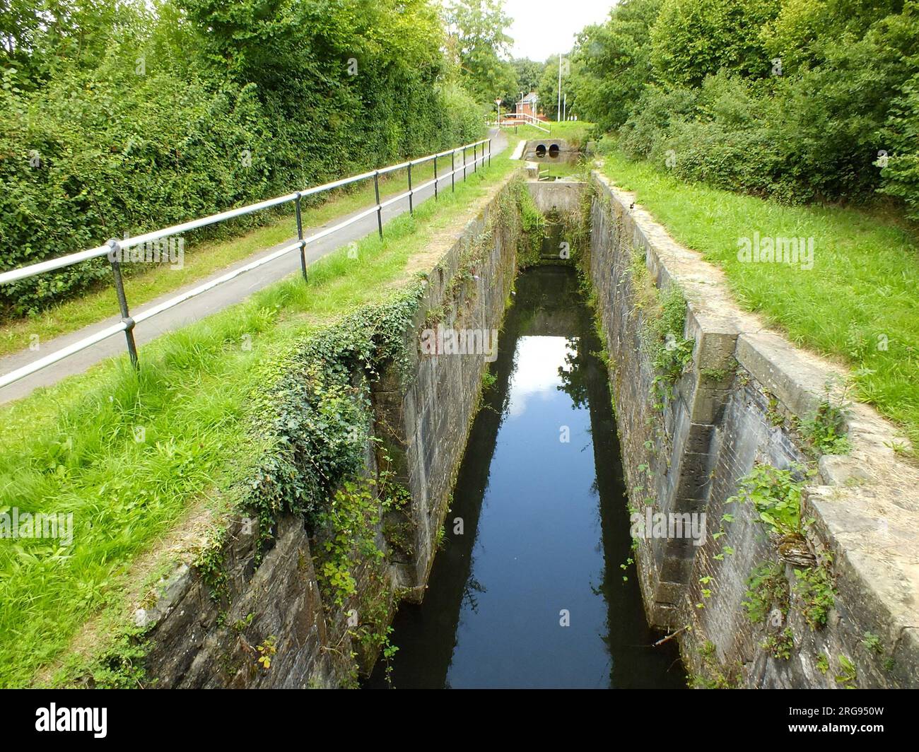 Vue à l'écluse supérieure de Ty Coch sur le Monmouthshire et le canal de Brecon, au sud du pays de Galles. Banque D'Images