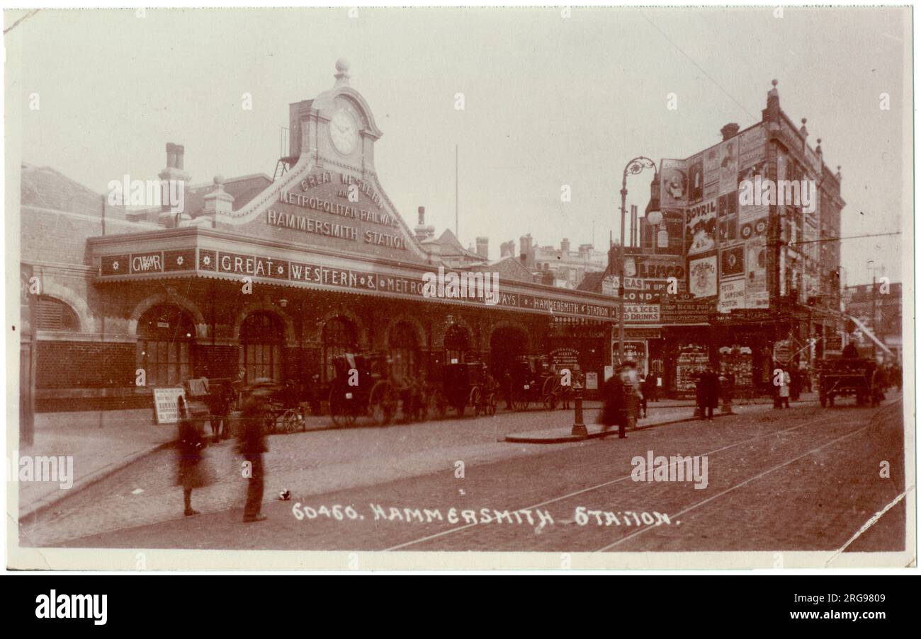 Vue extérieure de la gare Hammersmith sur le Great Western (GWR) & Metropolitan Railways. Banque D'Images