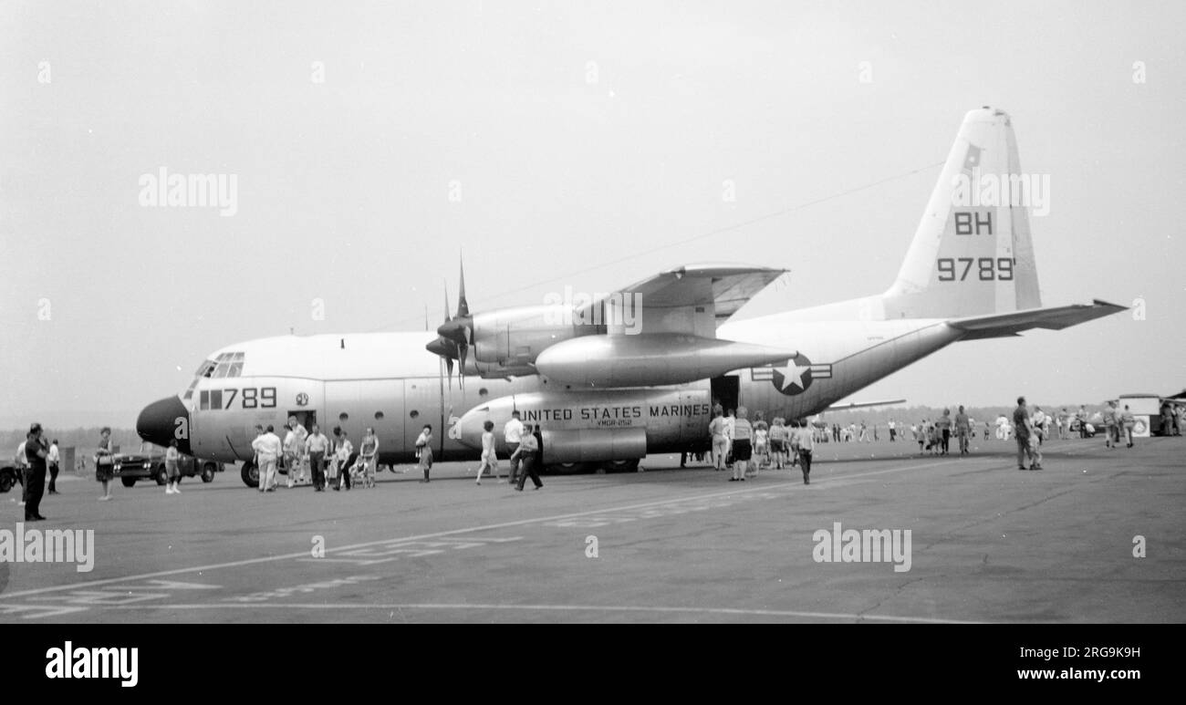 États-Unis Marines corps Lockheed KC-130F Hercules 149789 de VMGR-252 Heavy Haulers, basé à la Marine corps Air Station Cherry point, Caroline du Nord, à Bradley Field pour une exposition aérienne. Banque D'Images