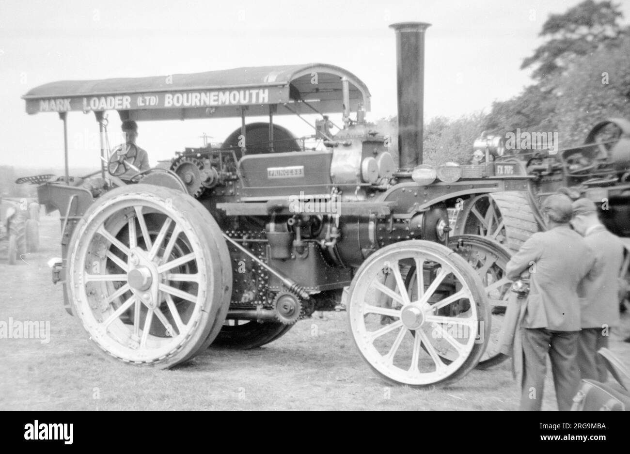 Fowler traction Engine FX717C Princess (msn 12255), construit en 1910, lors du rallye à vapeur Andover 1959. (John Fowler & Co Engineers de Leathley Road, Hunslet, Leeds, West Yorkshire, Angleterre ont produit des moteurs de traction et des outils et équipements de labour, ainsi que des équipements ferroviaires). Banque D'Images