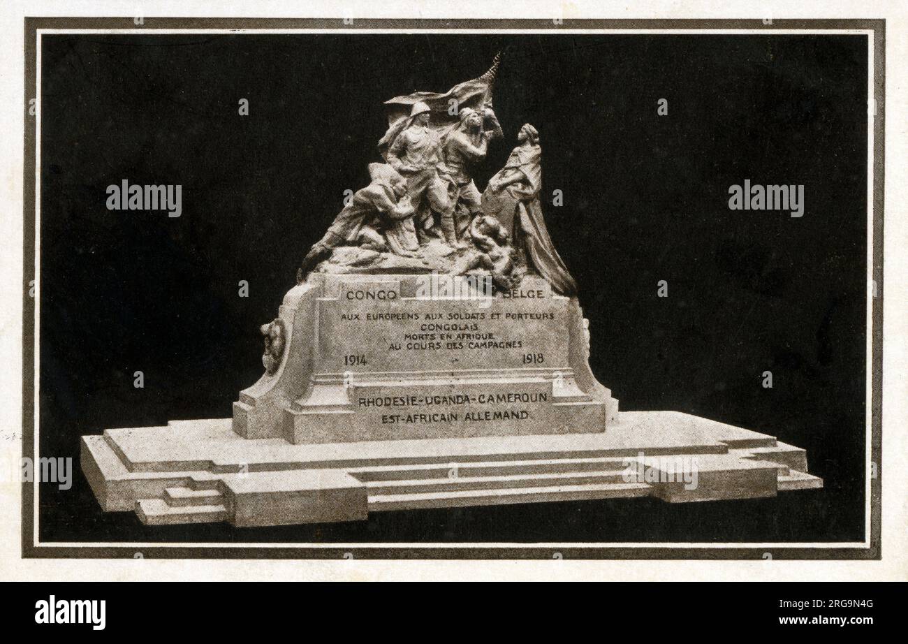 Monument aux soldats et porteurs du Congo qui ont perdu la vie en combattant pendant la première Guerre mondiale, dévoilé dans la capitale congolaise Kinshasa en 1927 - sculpteur : Marin, architecte : Van Montfort. Banque D'Images