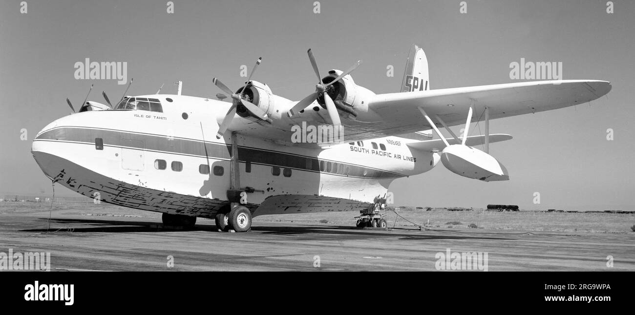 Court S.45 Solent Mk.3 N9946F « Isle of Tahiti » de South Pacific Airlines à San Francisco. Livré à la Royal Air Force sous le nom de Short Seaford I NJ203. 19 mars 1949: Converti en Solent Mk.3 pour BOAC comme G-AKNP 'ville de Cardiff' janvier 1951: À Trans-Oceanic Airways of Australia comme VH-TOB. Juin 1956: Aux États-Unis comme N9946F. Vers South Pacific Air Lines Banque D'Images