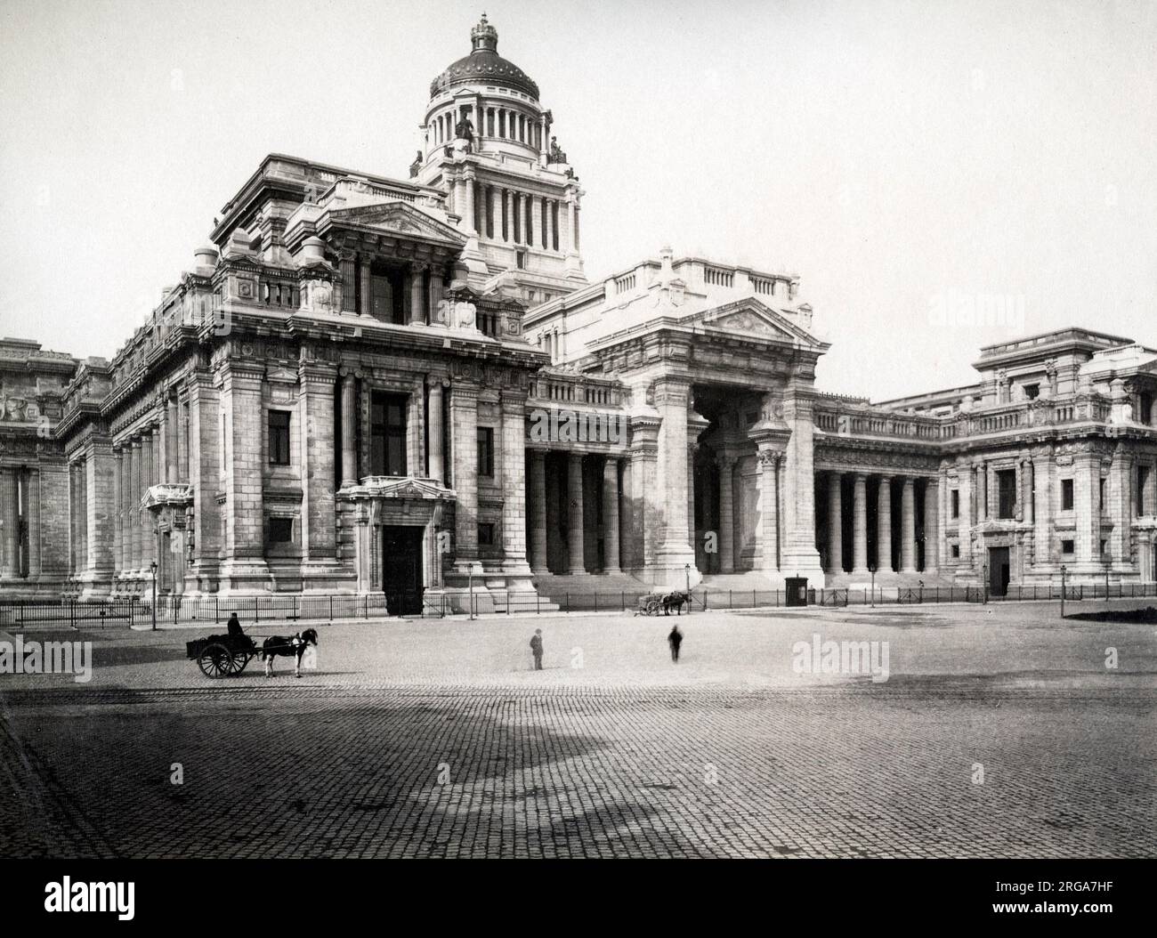 Photographie vintage du 19th siècle: Bruxelles Bruxelles Belgique - Palais de Justice, tribunaux Banque D'Images