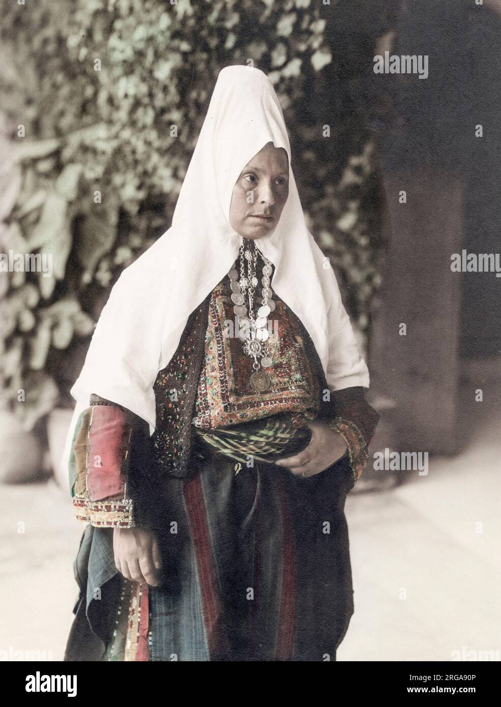 Une femme de Bethléem, Palestine, Terre Sainte, photographiée par la colonie américaine, vers 1930 Banque D'Images