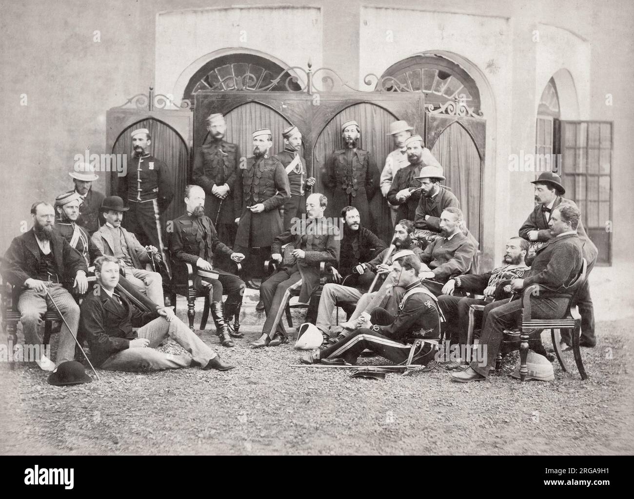 Photographie du XIXe siècle - armée britannique en Inde - officiers du 4e Hussars, 1869 Banque D'Images