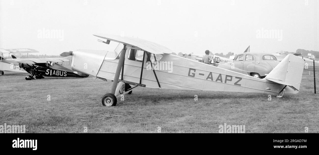 Desoutter Mk.II G-AAPZ, à RAF Hendon le 19 juillet 1951, pour les 50 ans d'exposition de British Aviation. Banque D'Images