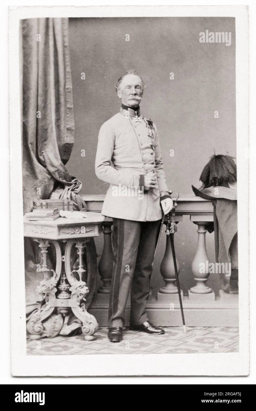 Photographie vintage du 19e siècle : Heinrich Hermann Josef Freiherr von Hess (ou von Hess) (17 mars 1788, Vienne - 13 avril 1870, Vienne), était un soldat autrichien et maréchal. Banque D'Images