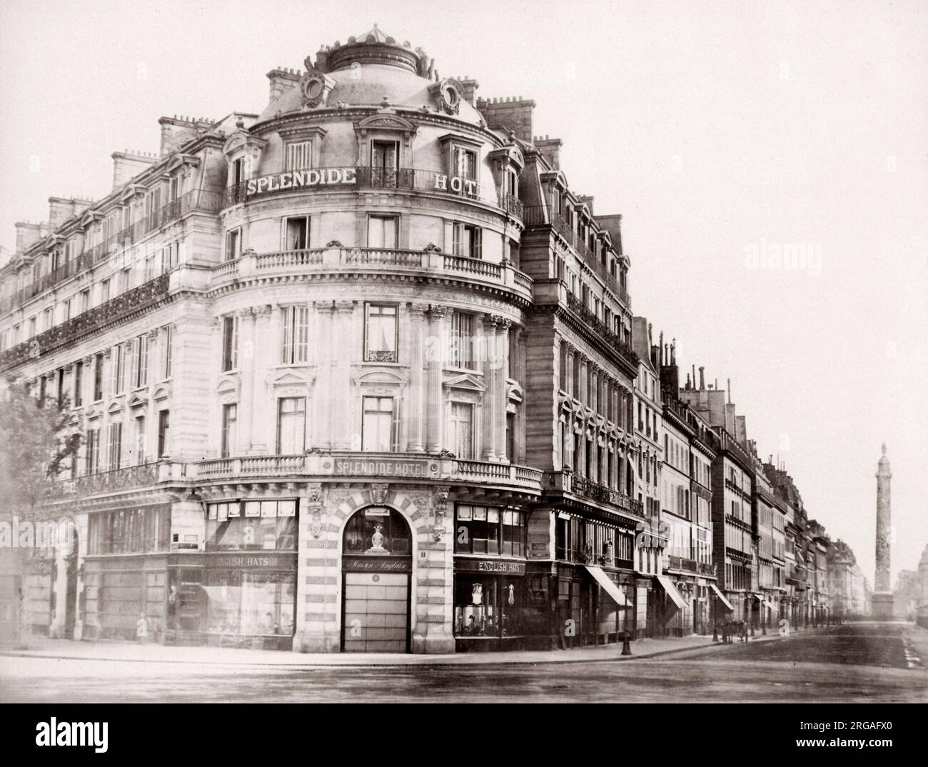 C.1880 s France Paris - vue de la colonne Vendôme et splendide hôtel Banque D'Images