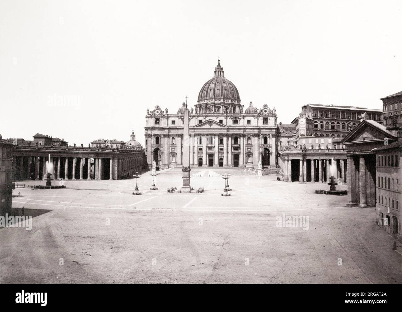 Photographie ancienne du XIXe siècle : place Saint-Pierre et Vatican, Rome, Italie. Banque D'Images