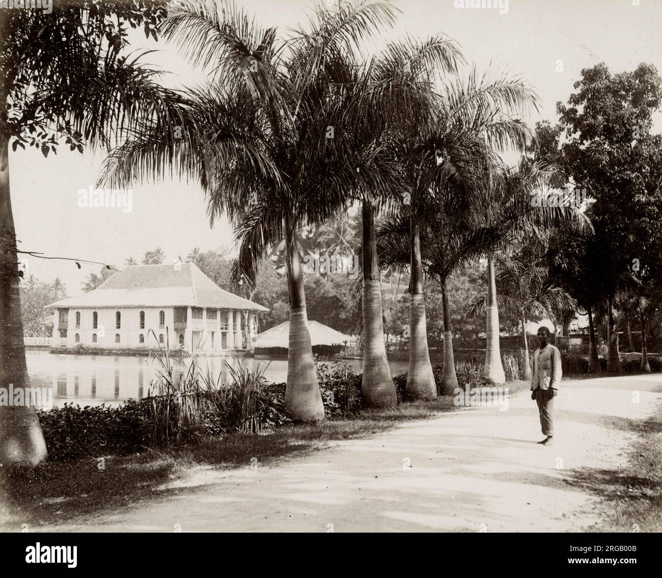 Photographie vintage du XIXe siècle - lac à Kandy, Ceylan, Sri Lanka. Banque D'Images