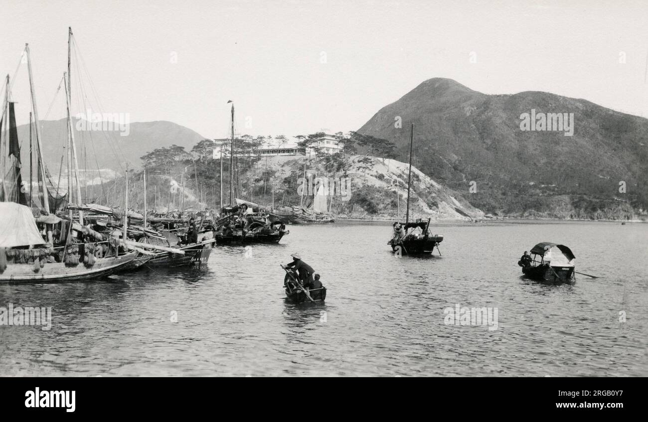 Photo du début du XXe siècle : vue à Hong Kong, bateaux. Banque D'Images
