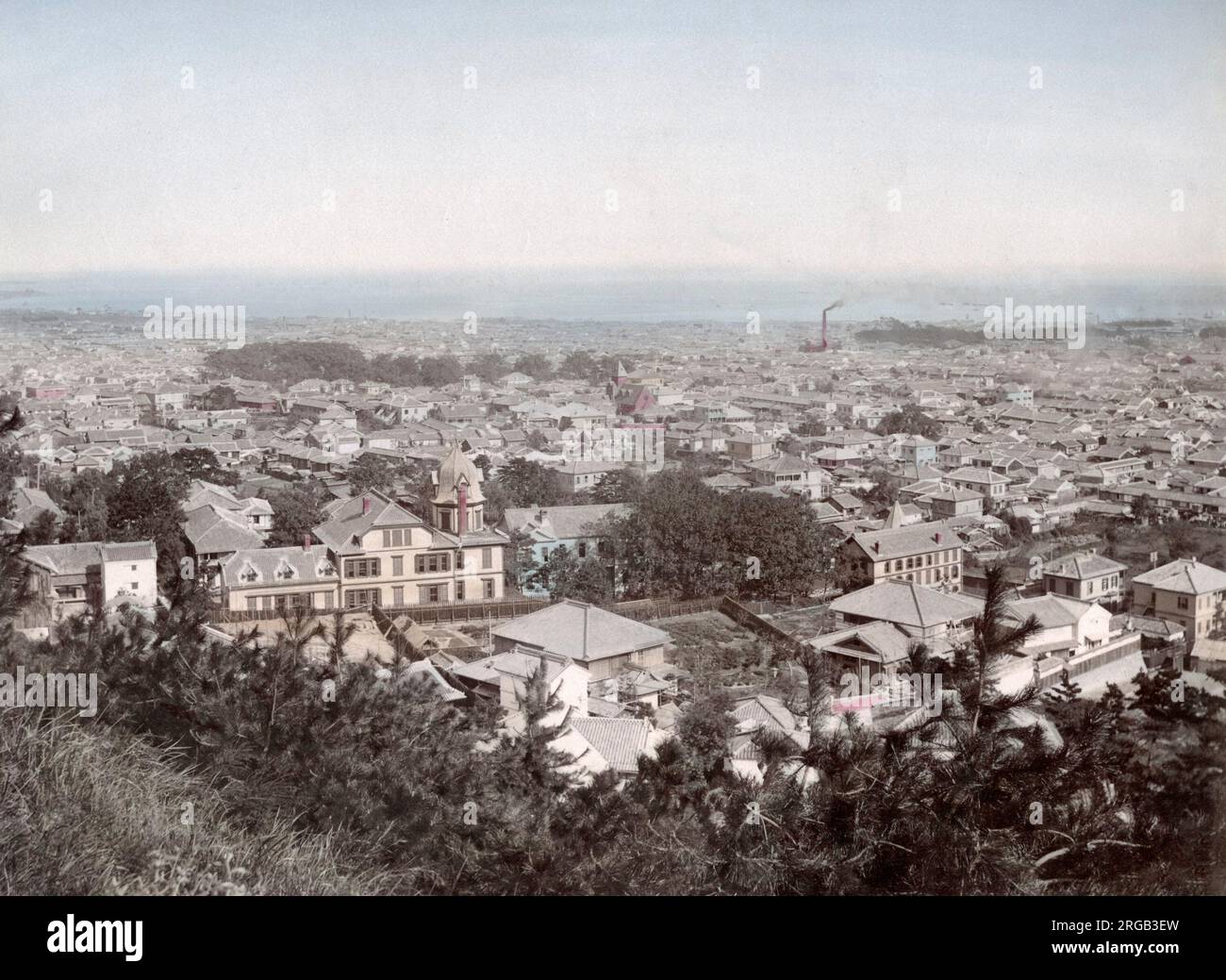 Vue panoramique de Kobe, Japon, c.1890 photo ancienne de la fin du 19th siècle Banque D'Images