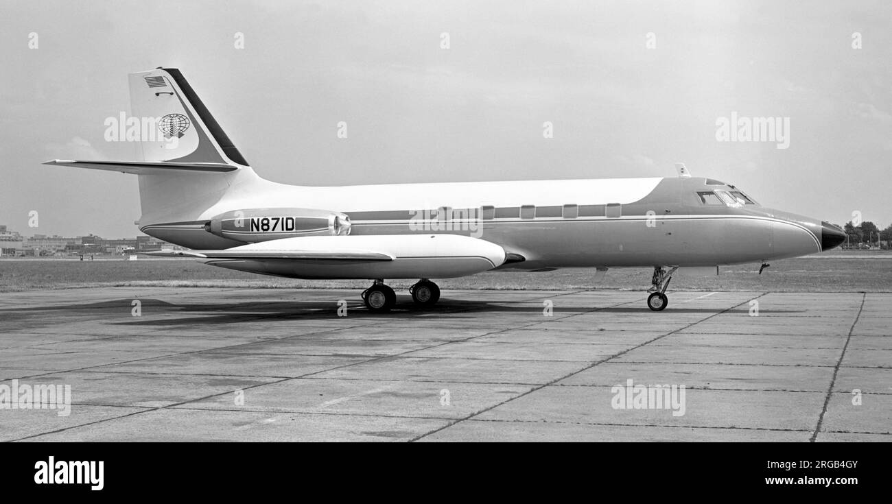 Lockheed L-1329 Jetstar-6 N871D (msn 5067), d'Abakan-Avia (annulé à l'aéroport de Luton dans une piste en dépassement le 29 mars 1981). Banque D'Images