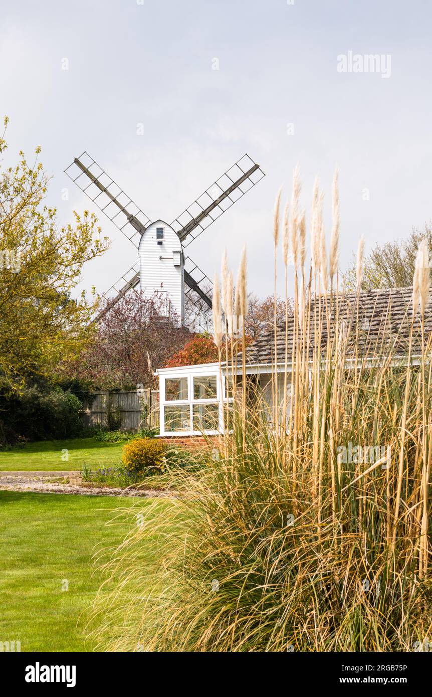 Ramsey Windmill, un moulin de rang II classé à Ramsey, Essex, Angleterre Banque D'Images