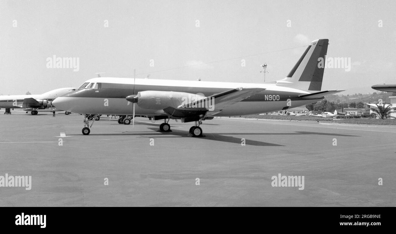 Grumman G-159 Gulfstream I N900 (msn 323), d'Owens Illinois Inc., à Nice en juillet 1965. Banque D'Images