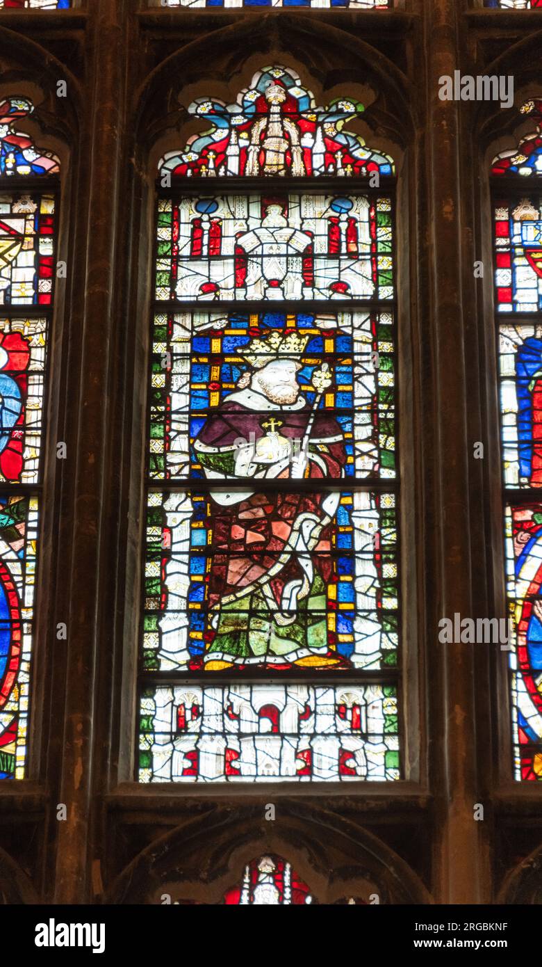 Un vitrail dans la cathédrale de Canterbury. Banque D'Images