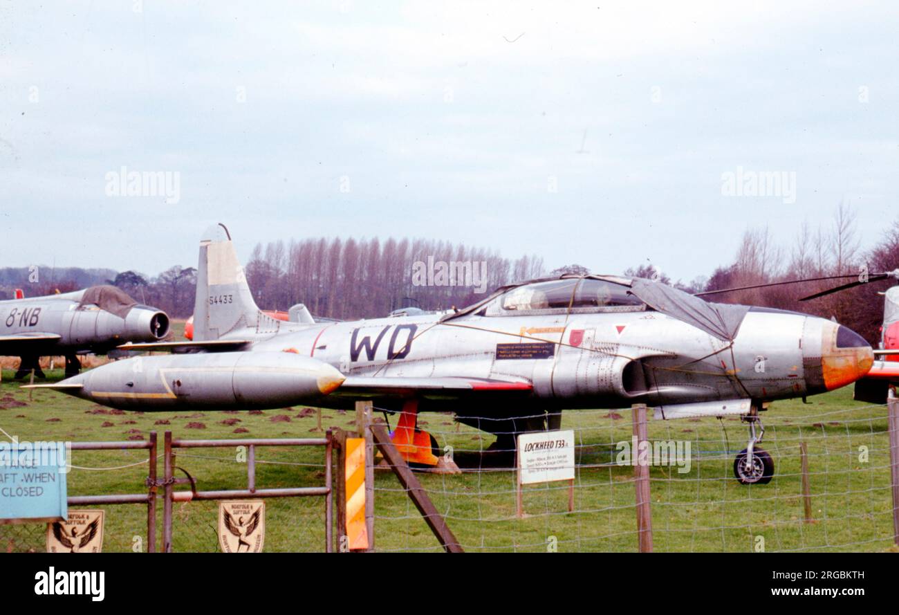 Lockheed T-33A-1-LO 54-4433 (msn), au Norfolk & Suffolk Aviation Museum sur prêt du National Museum of the USAF. Banque D'Images