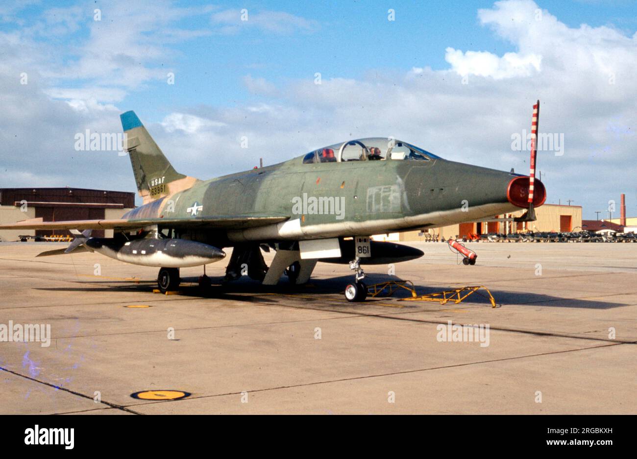 United States Air Force (USAF) - North American F-100F-10-NA Super Sabre 56-3861 (msn 243-137) Banque D'Images