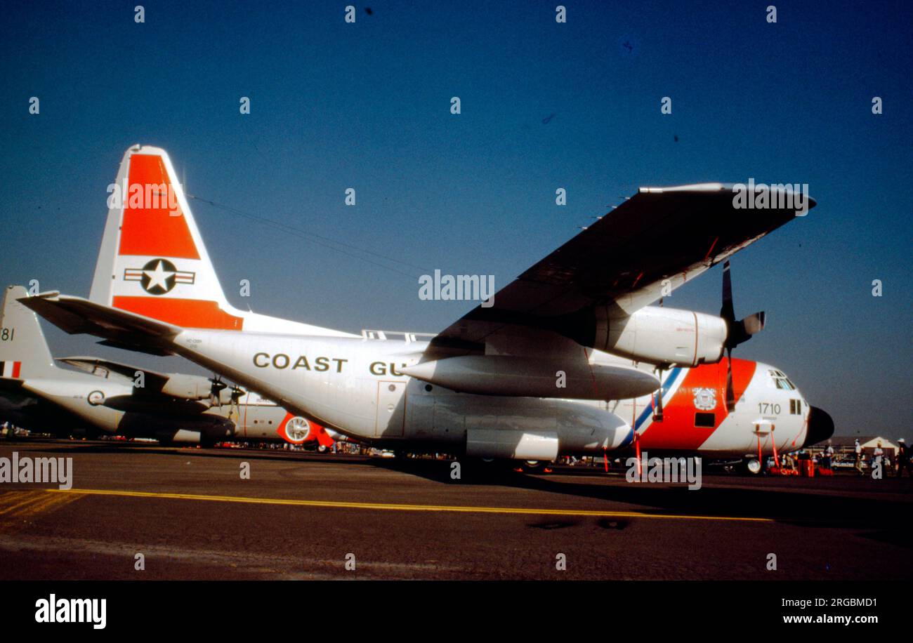Garde côtière des États-Unis - Lockheed HC-130H Hercules 1710 'Borinquen' (msn 382-5028, ex USAF 84-0479), à la RAF Fairford pour le International Air Tattoo le 20 juillet 1989. Banque D'Images