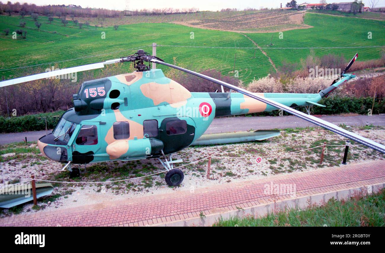 MIL mi-2 Hoplite SP-SAE / 155 (msn 535437127), exposé au Museo dell'aviazione di Rimini. Banque D'Images