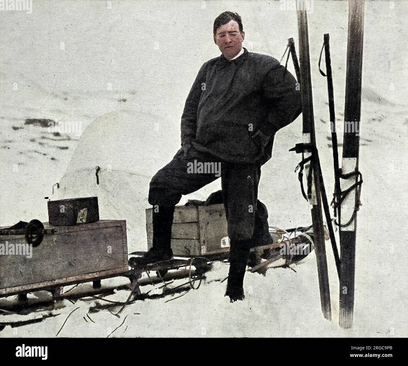 Sir Ernest Shackleton, vêtu d'un kit adapté aux conditions antarctiques avant son expédition transantarctique en 1914. Banque D'Images