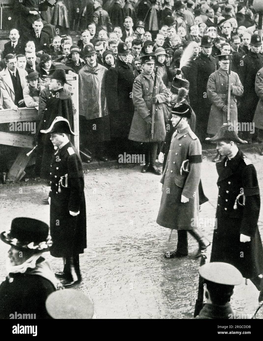 Le roi Edward VIII, derrière lui ses frères, duc de Kent, duc d'York et duc de Gloucester, funéraire du roi George V. Banque D'Images