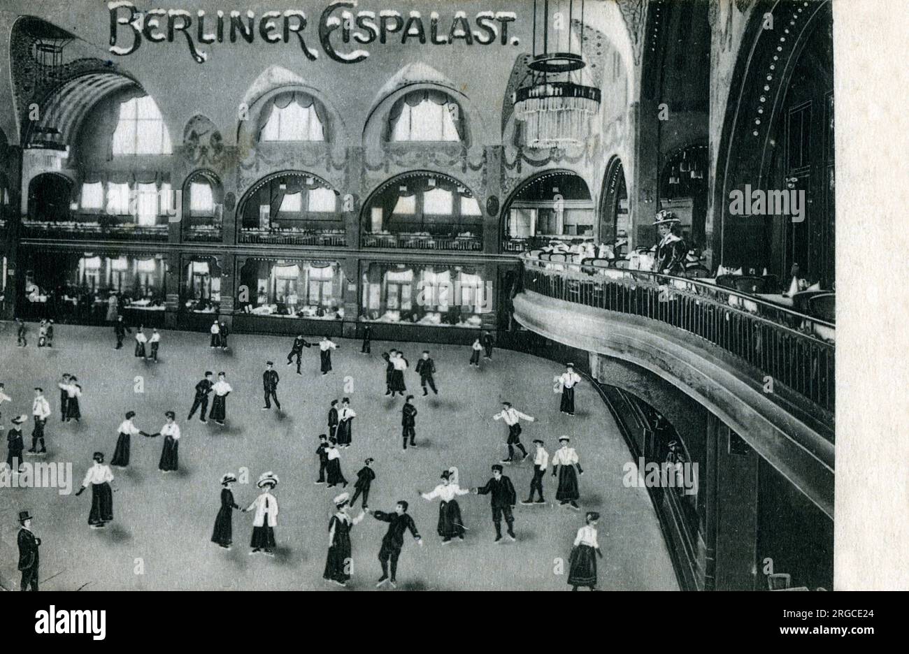 Berliner Eispalast (Palais de glace) - une salle polyvalente de sports de glace et d'événements pour environ 4500 visiteurs à Martin-Luther-Strasse 20-24 dans le quartier de Schoneberg, Berlin, Allemagne. Ouvert en 1908, le Hall a été en grande partie détruit par les bombardements pendant la Seconde Guerre mondiale en 1943. Banque D'Images