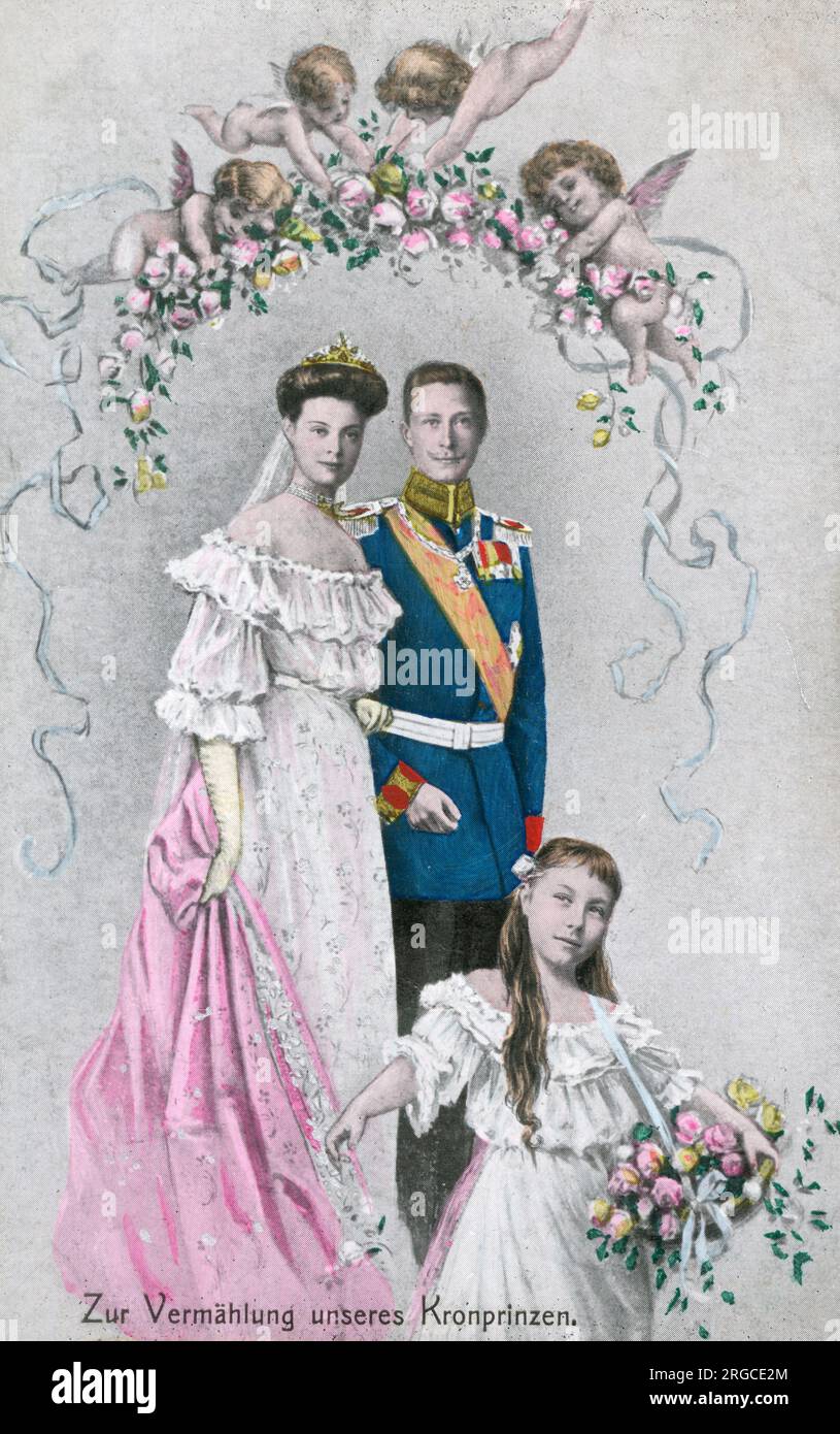 Le mariage de Guillaume, prince héritier allemand, prince héritier de Prusse (Friedrich Wilhelm Victor August Ernst) (1882-1951), l'aîné des enfants du dernier Kaiser, l'empereur allemand, Guillaume II, et son épouse Augusta Victoria de Schleswig-Holstein à la duchesse Cecilie Auguste Marie de Mecklembourg-Schwerin (1886-1954) le 6 juin 1905 à Berlin, Allemagne. Banque D'Images
