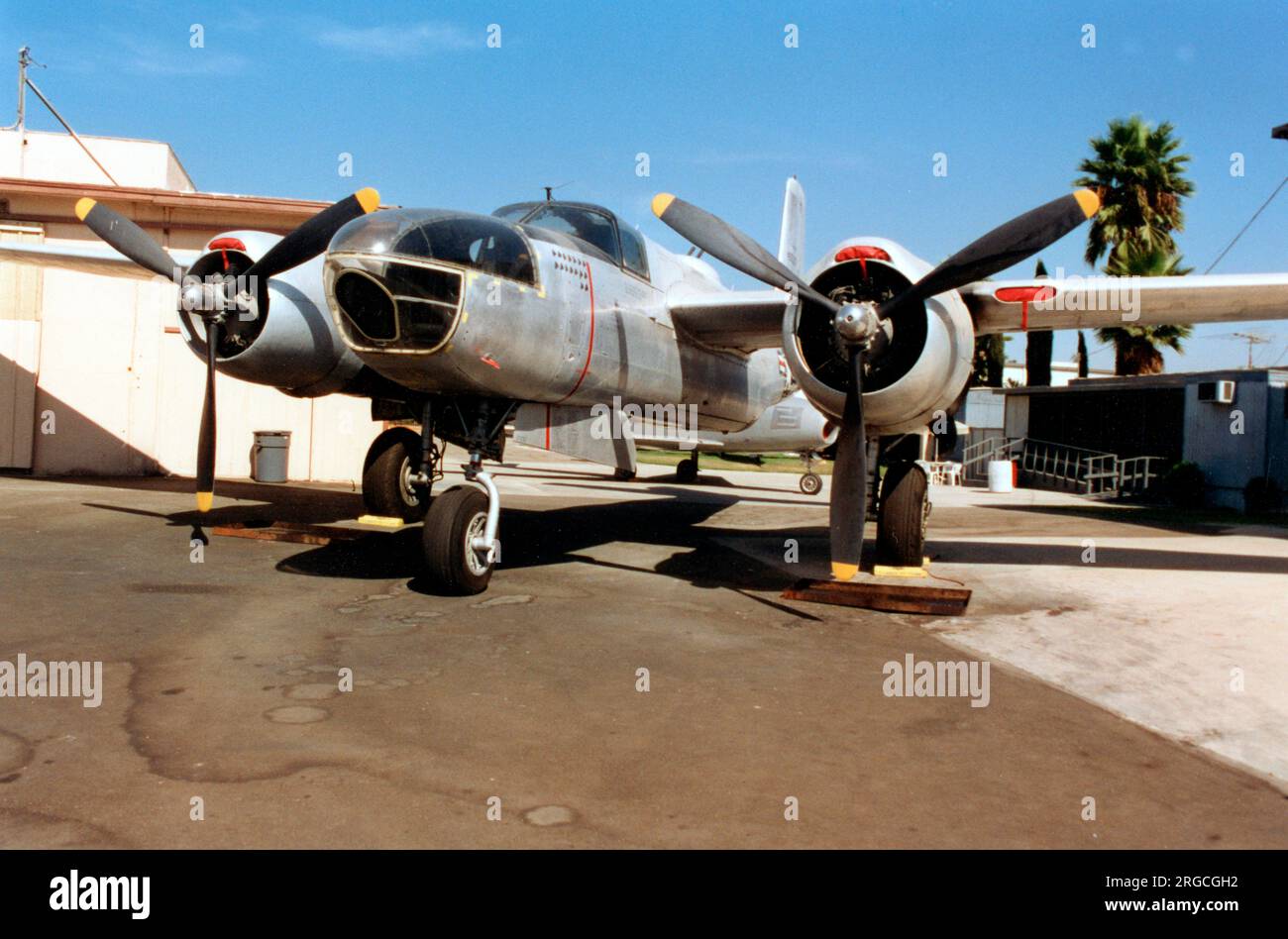 Douglas RB-26C Invader N8026E - 44-35323 (MSN 28602), en état de navigabilité au musée planes of Fame, Chino, Californie, États-Unis. Banque D'Images