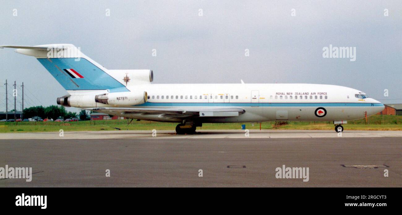 Royal New Zealand Air Force - Boeing 727-22 NZ7271 (msn 19895), du 40 Squadron, exposé pour un photocall à la RAF Brize Norton le 2 juillet 1994. Banque D'Images