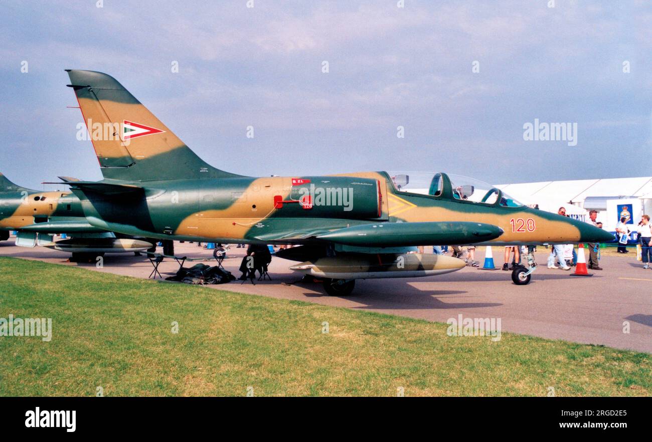 Armée de l'air hongroise - Aero L-39ZO Albatros 128 (msn 831128), à la RAF Cottesmore pour le Royal International Air Tattoo le 28 juillet 2000 Banque D'Images