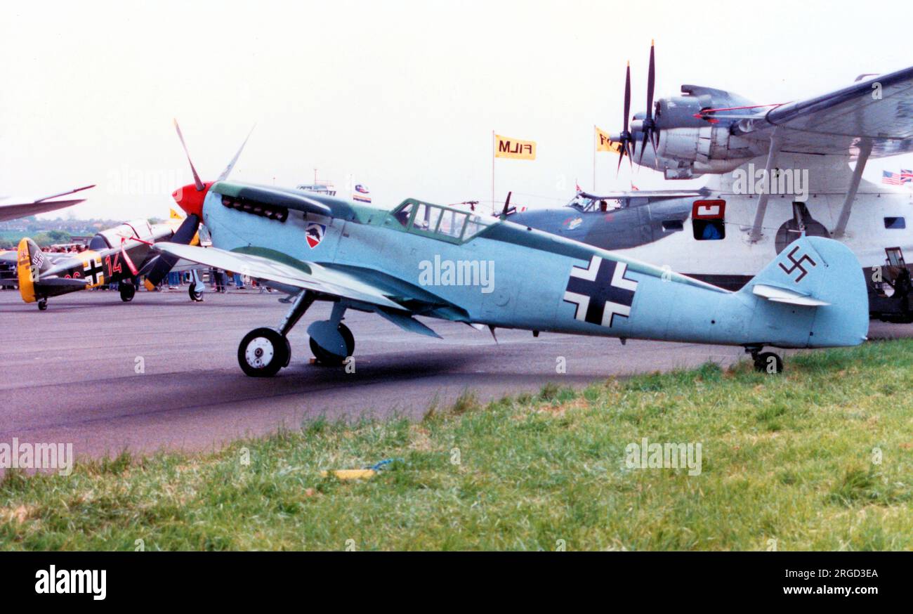 Hispano HA.1112-M1L Buchon D-FEHD (msn 213), à North Weald en mai 1988. Banque D'Images