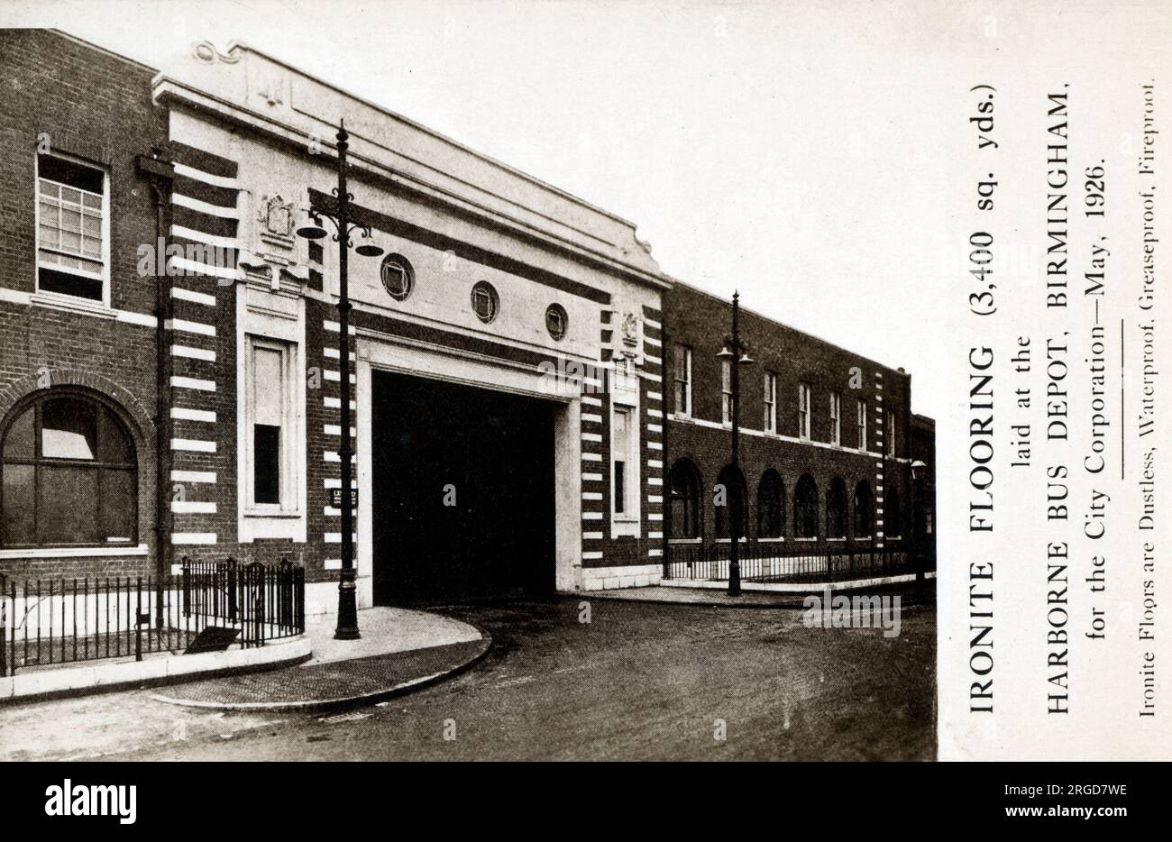Revêtement de sol en Ironite posé au Harborne bus Depot, Serpentine Road (au large de High Street), Harborne, au sud-ouest de Birmingham pour la City Corporation - mai 1926. Banque D'Images