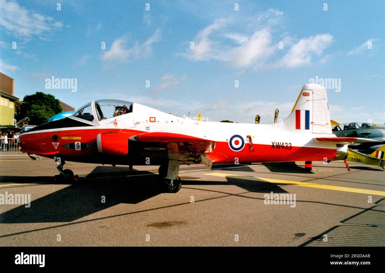 Royal Air Force - bac Jet Provost T.5a XW433 (msn EEP/JP/1055), à la fête aérienne de Mildenhall le 27 mai 1989. Banque D'Images