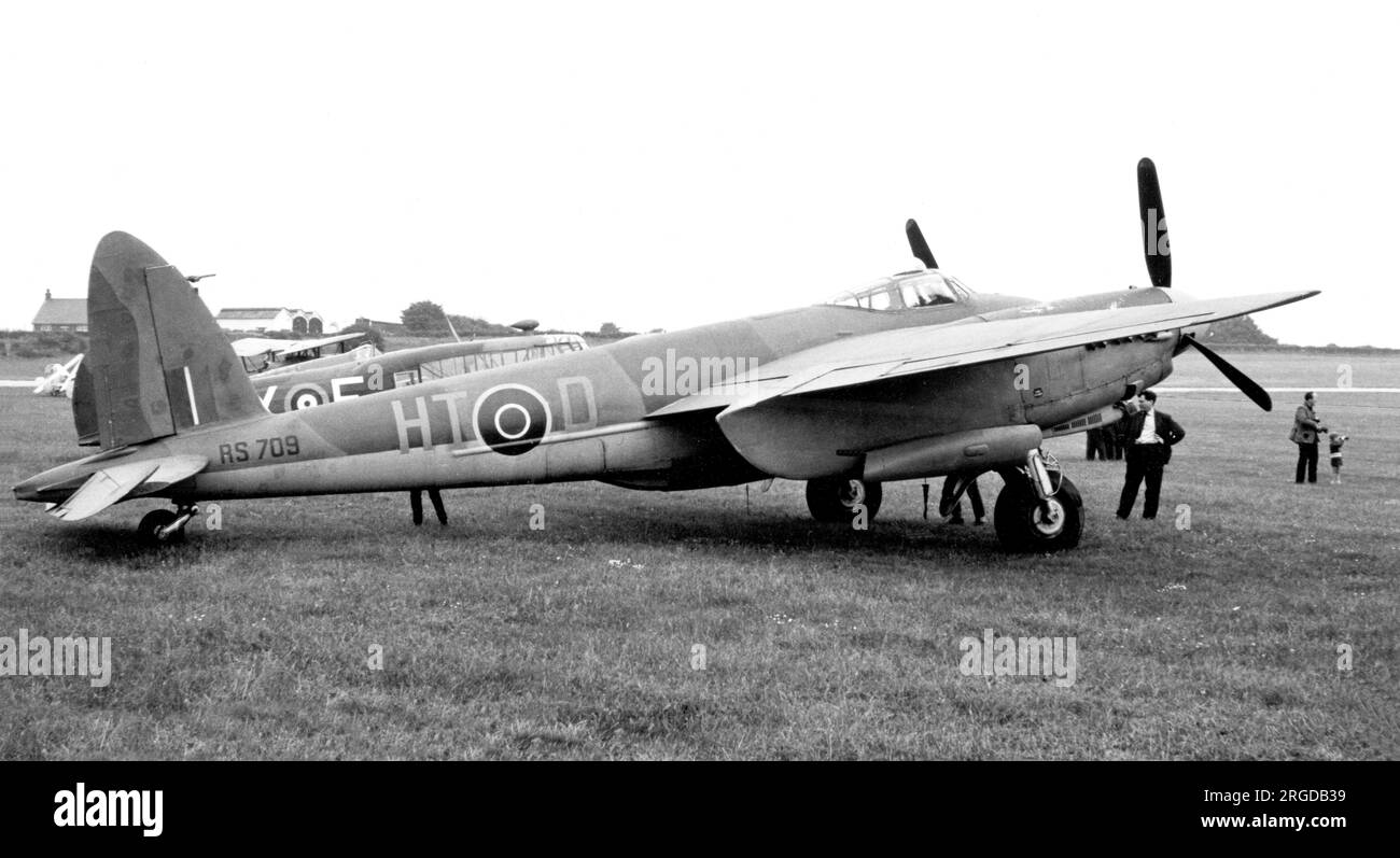 De Havilland DH.98 Mosquito TT.35 G-ASKA / RS709 / HT-D, de la Skyfame Collection à Staverton, le 11 juin 1966, portant toujours les marquages appliqués pour les films '633 Squadron'. Banque D'Images