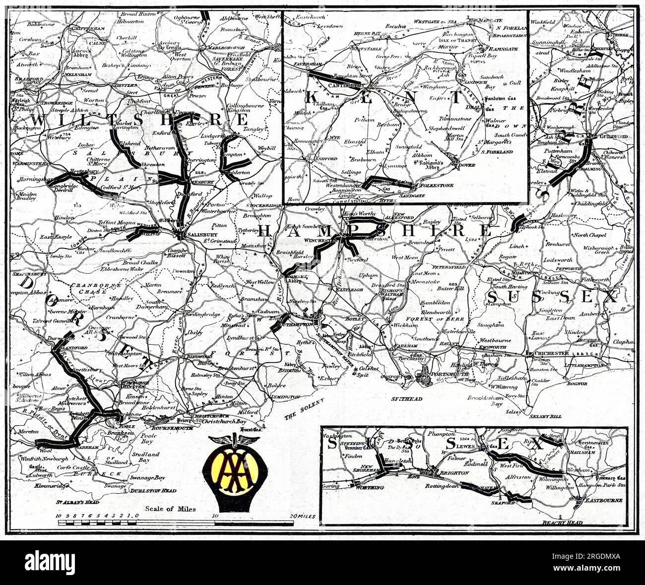 Une carte des comtés du sud de la Grande-Bretagne préparée par l'automobile Association et l'Union automobile pour indiquer les tronçons de route fortement endommagés par le passage de la circulation militaire et que les automobilistes civils ont été invités à éviter. Les routes du Wiltshire, du Dorset, du Hampshire, du Sussex et du Kent sont toutes indiquées. Banque D'Images