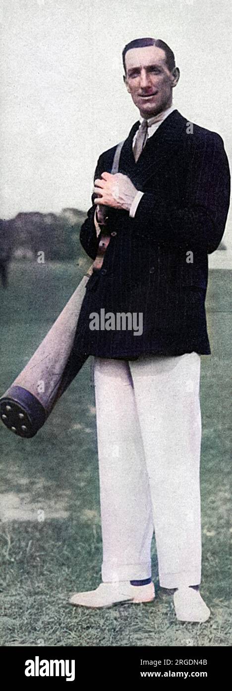 Capitaine Leslie St. Clair Cheape (1882-1916), soldat britannique et joueur de polo surnommé « le plus grand joueur de polo d'Angleterre ». Il a joué pour l'Angleterre dans la coupe Westchester à trois reprises en 1911, 1913 et 1914. Il est tué le 23 avril 1916 alors qu'il commandait un escadron du Worcestershire Yeomanry en Égypte. Photographié sur un terrain de golf près de New York en 1914 Banque D'Images