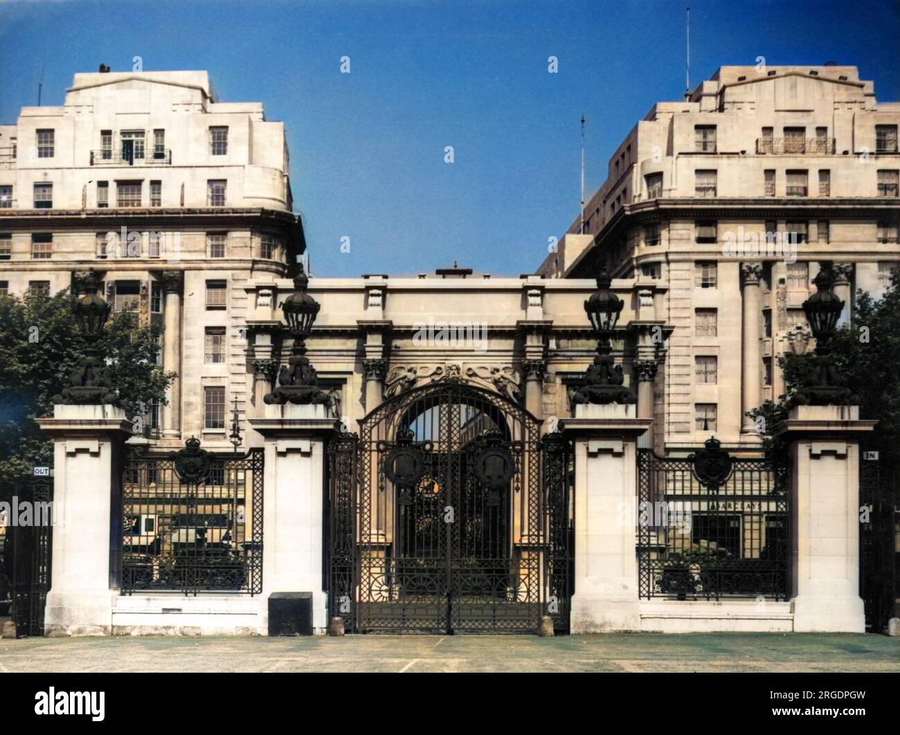 Marble Arch, conçu par John Nash en 1828. Fabriqué en marbre de Carrare et conçu à l'origine comme une grande porte d'entrée au palais de Buckingham. Banque D'Images