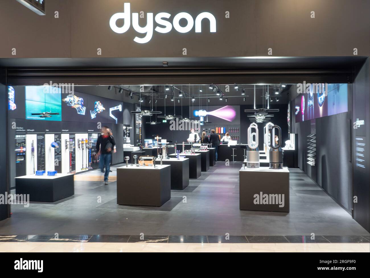 Boutique Dyson dans Westfield Shopping City Süd à la périphérie de Vienne,  Autriche Photo Stock - Alamy