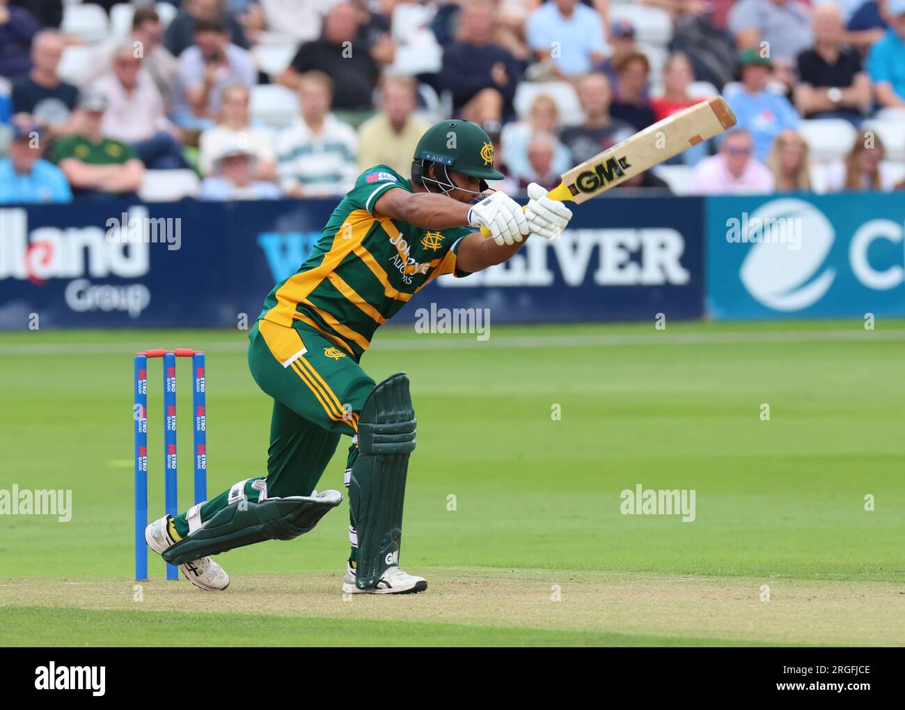 Ben Martindale du Nottinghamshire lors du match de Metro Bank One Day Cup entre Essex et Nottinghamshire au Cloud County Ground, Chelmsford on Banque D'Images