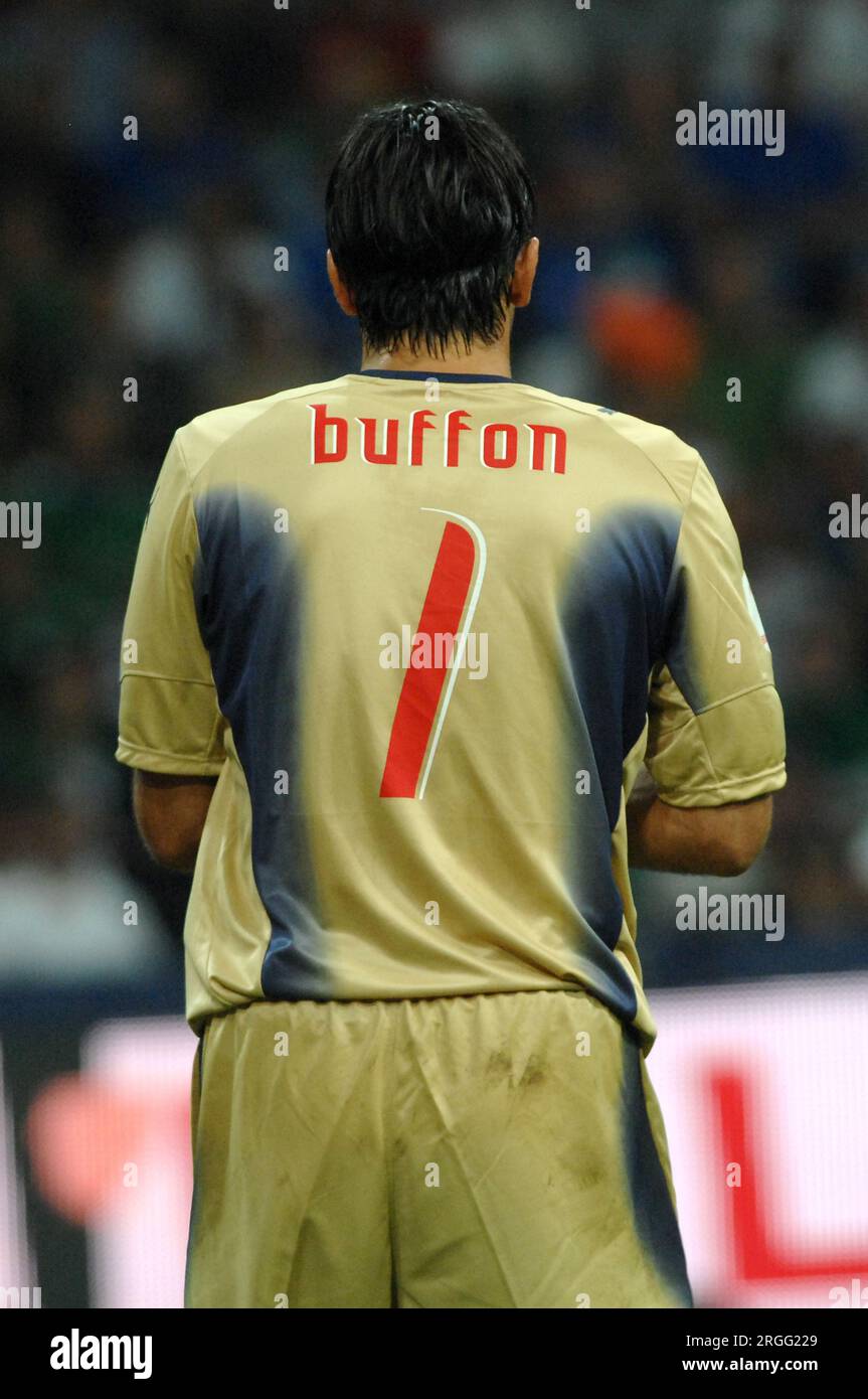 Milan Italie 2007-09-08 : Gianluigi Buffon lors du match Italie - France, qualification pour le Championnat d'Europe de football 2008 Banque D'Images