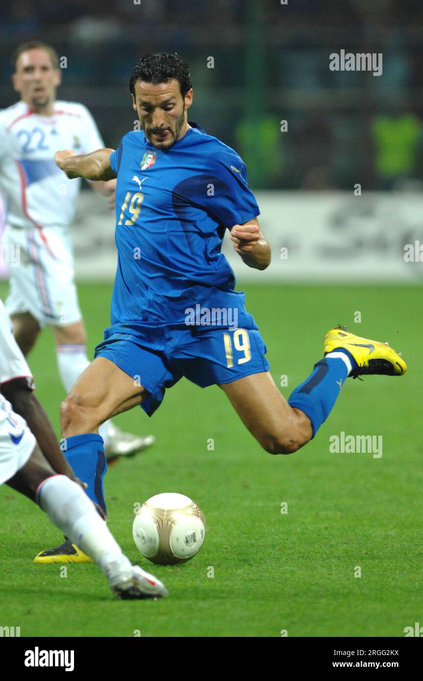 Milan Italie 2007-09-08, Gianluca Zambrotta lors du match Italie - France, qualification pour le Championnat d'Europe de football 2008 Banque D'Images
