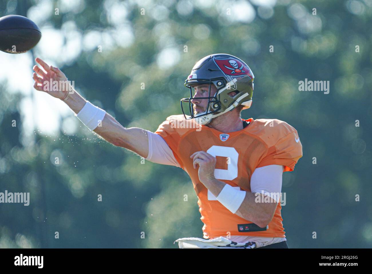 Tampa, Floride, États-Unis, 8 août 2023, Tampa Bay Buccaneers quarterback Kyle Trask #2 lors d'un camp d'entraînement au Centre de formation Advent Health . (Crédit photo : Marty Jean-Louis) Banque D'Images