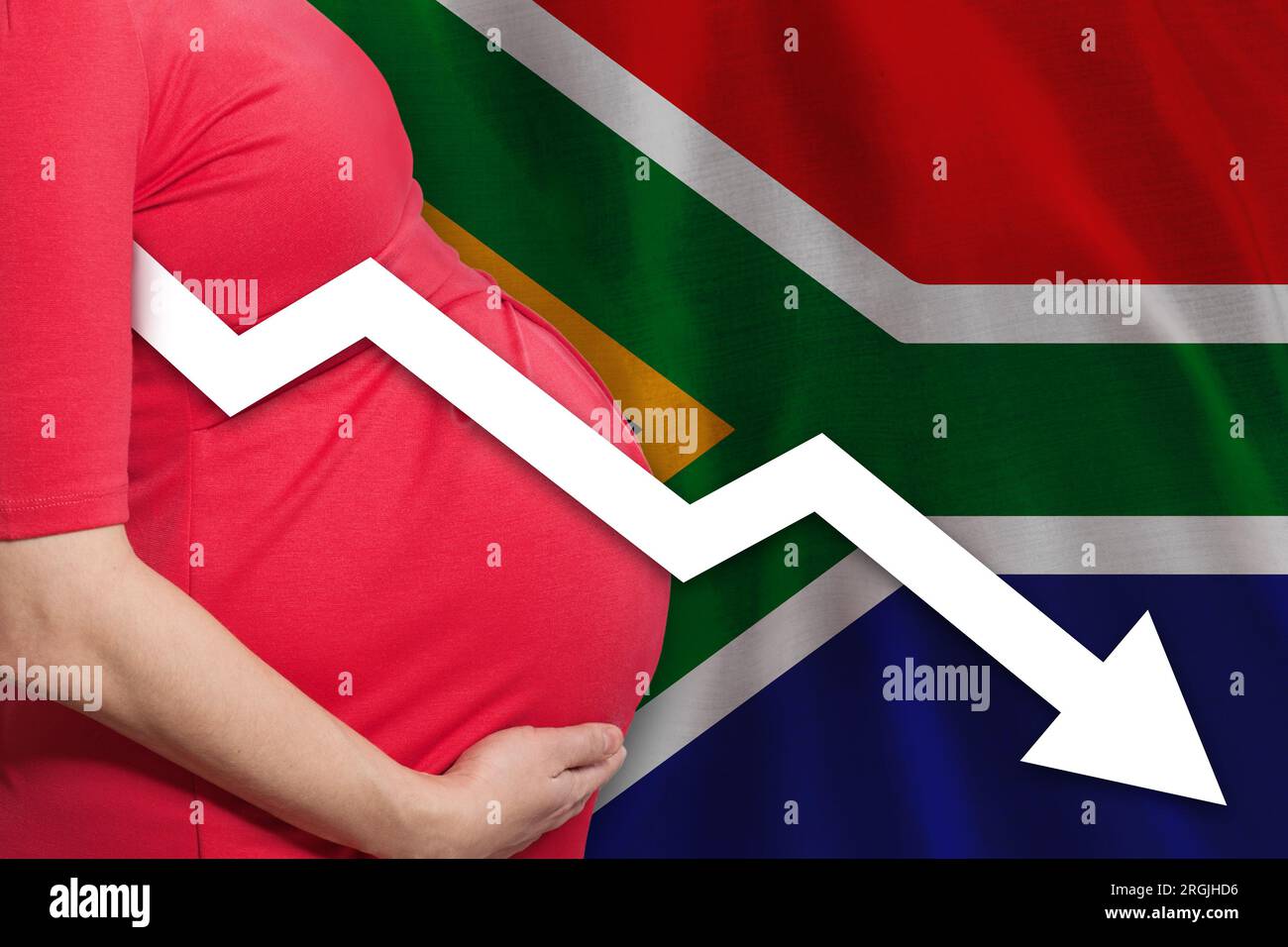 Femme enceinte sur le drapeau de la République sud-africaine fond. Baisse du taux de fécondité Banque D'Images