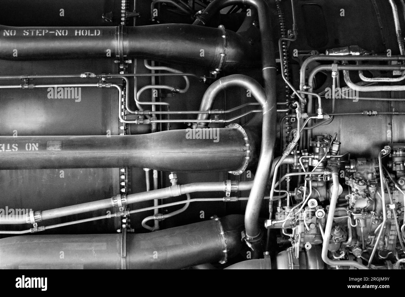 Tuyauterie du moteur d'un Pratt & Whitney J58 dans un SR-71 Blackbird exposé à l'IWM Duxford Banque D'Images