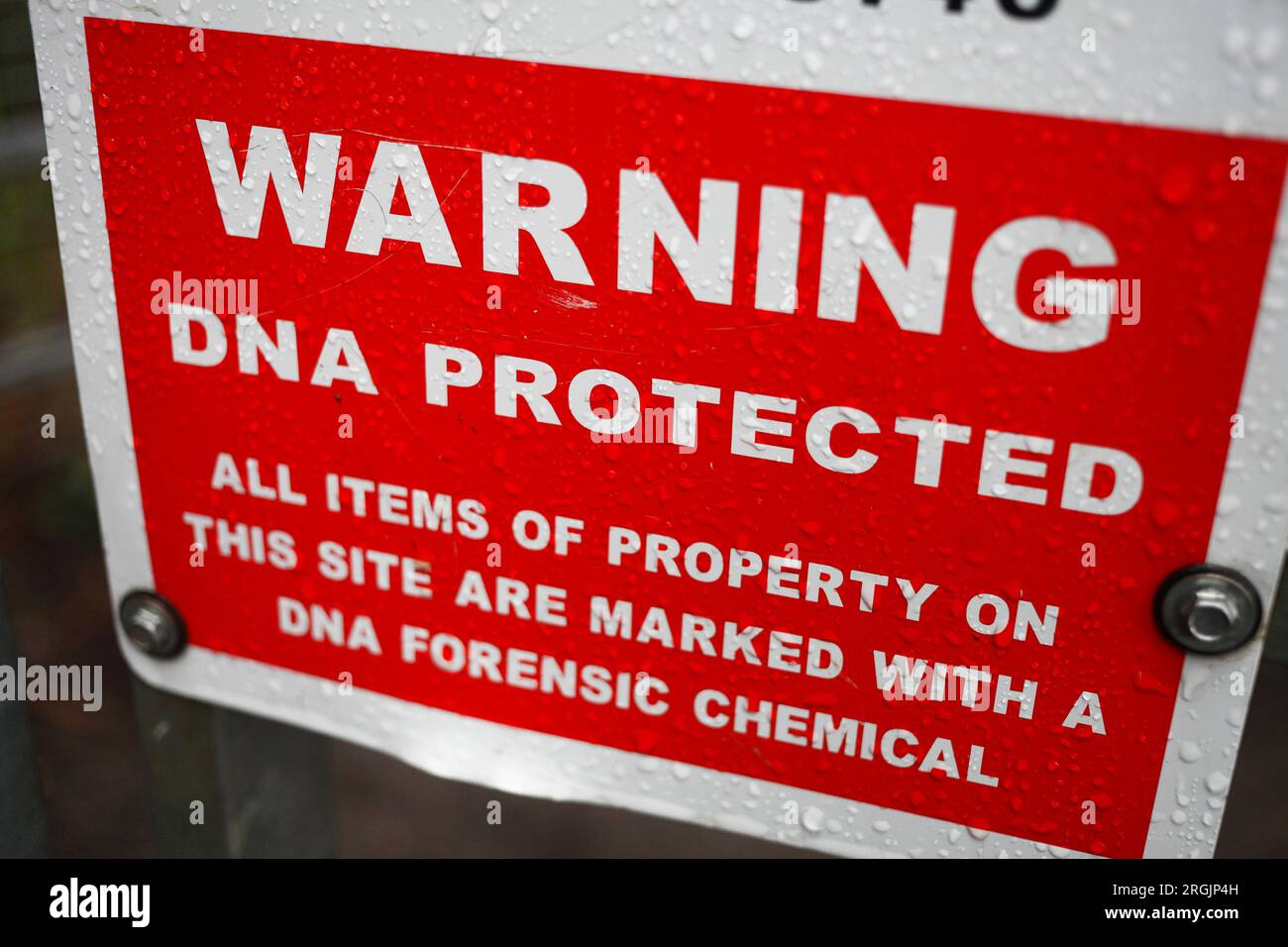 Panneau d'avertissement protégé par ADN. Banque D'Images