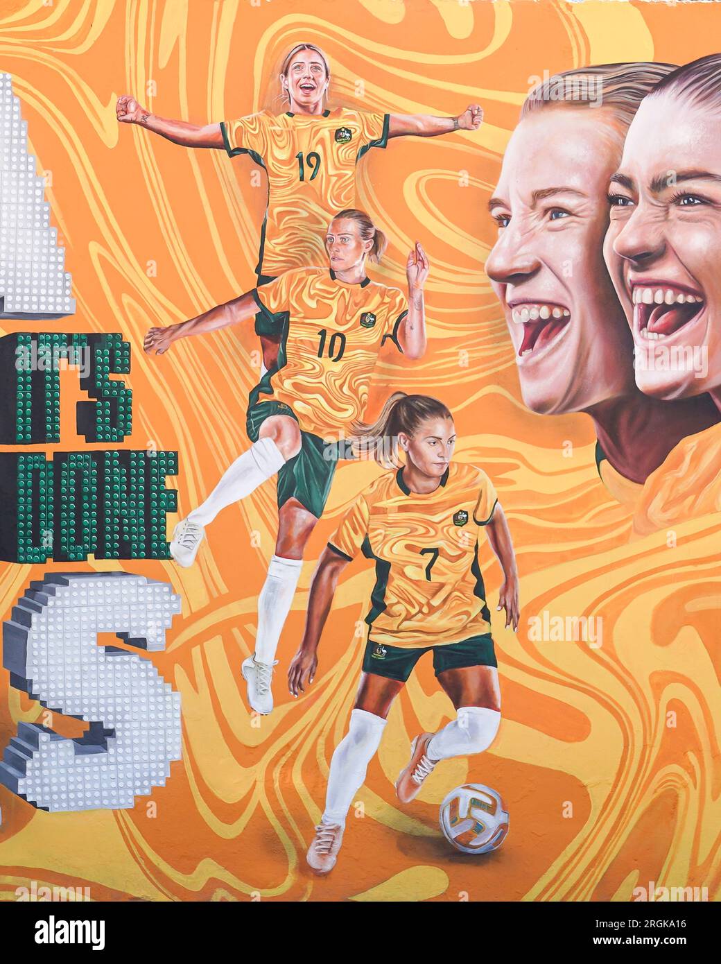Sydney, Australie. 10 août 2023. Sydney, Australie, le 10 août 2023 : travail d'art graffiti avec le slogan Til It's Done en l'honneur des Matildas, l'équipe nationale féminine d'Australie, créée par Danielle Weber (Daniellesartwork) lors de la coupe du monde Femme FIFA 2023 à Bondi Beach à Sydney, Australie. (Daniela Porcelli/SPP) crédit : SPP Sport Press photo. /Alamy Live News Banque D'Images
