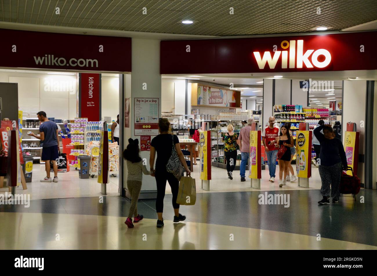 wilco magasin dans la ville commerçante verte de bois haringey N22 londres angleterre Royaume-Uni 10 août 2023 Banque D'Images