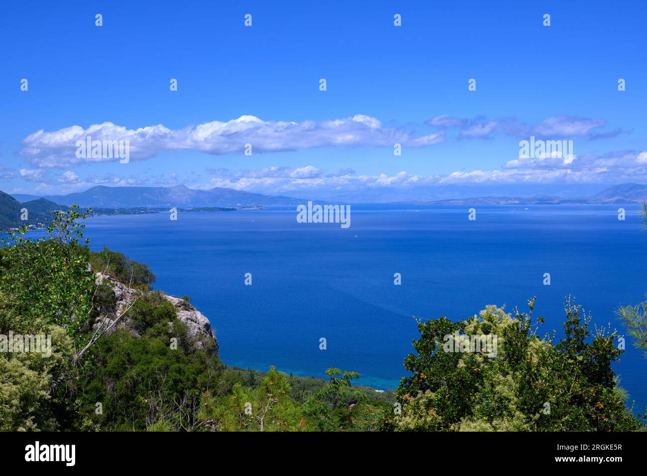 Vue paysage sur la mer Méditerranée à Corfou Banque D'Images