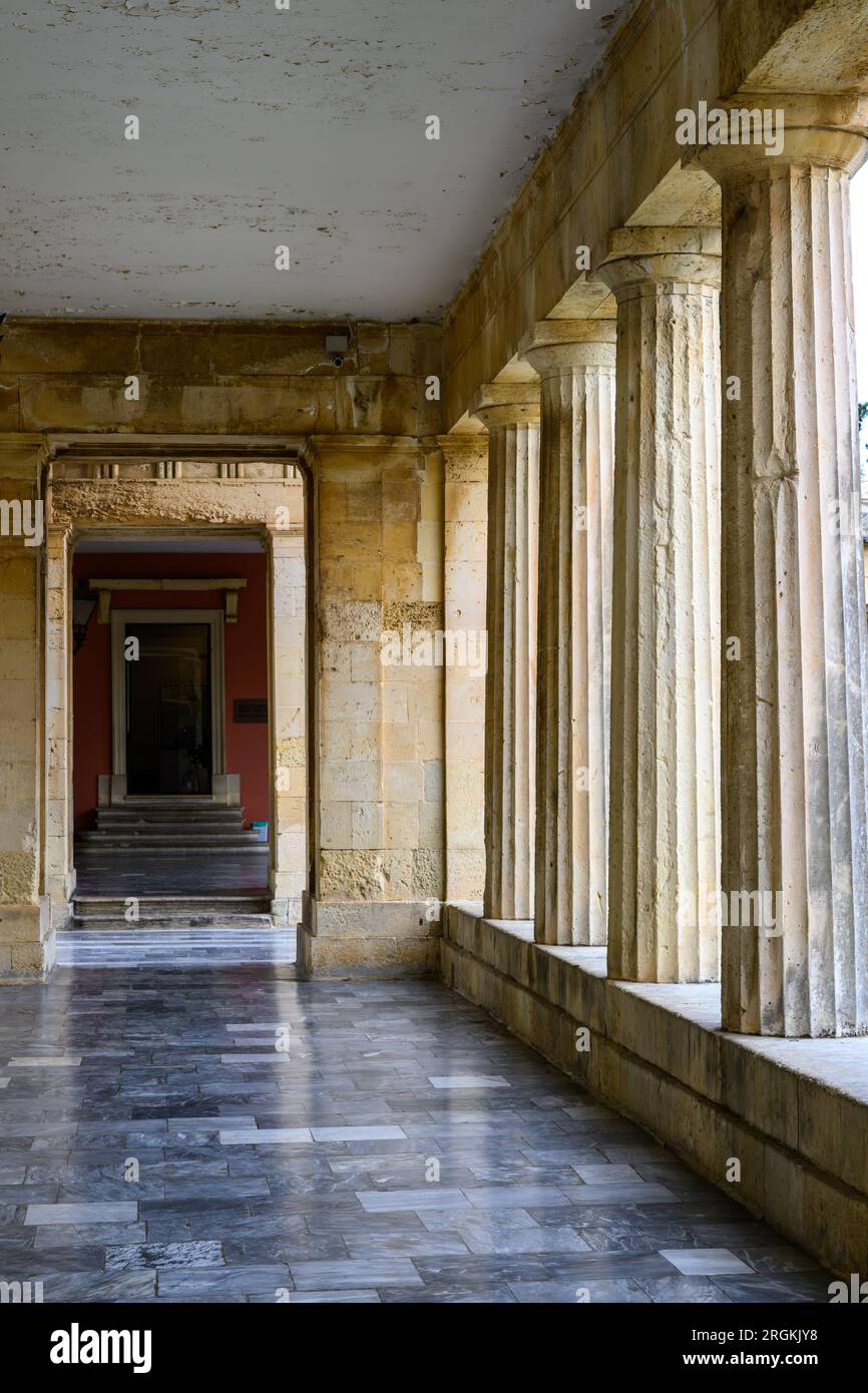 Vieux bâtiment dans la ville de Corfou Banque D'Images